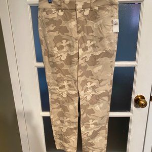Old Navy Pixie High Rise Pants - Camo